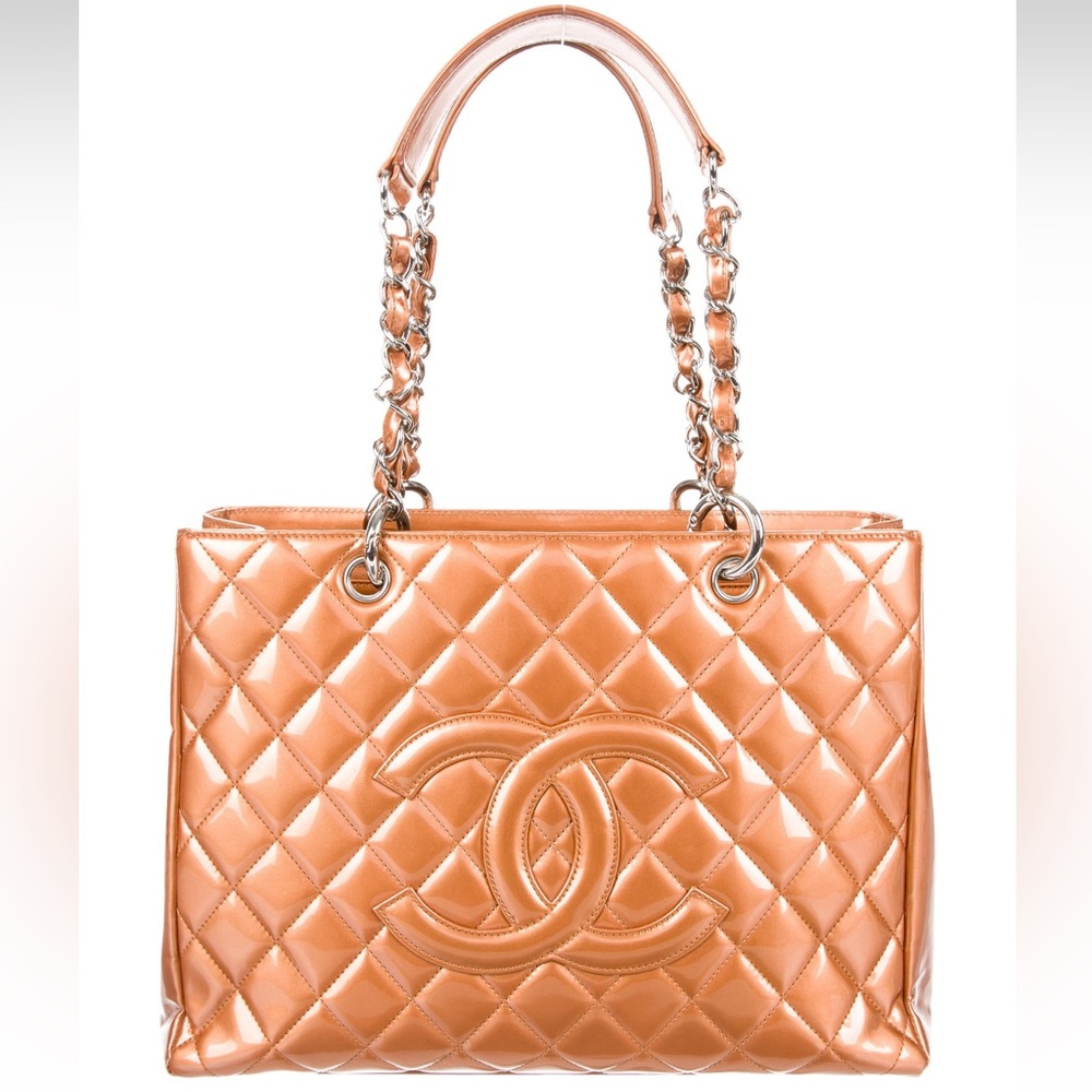 CHANEL patent grand shopping tote in RARE bronze leather 🔥🔥🔥